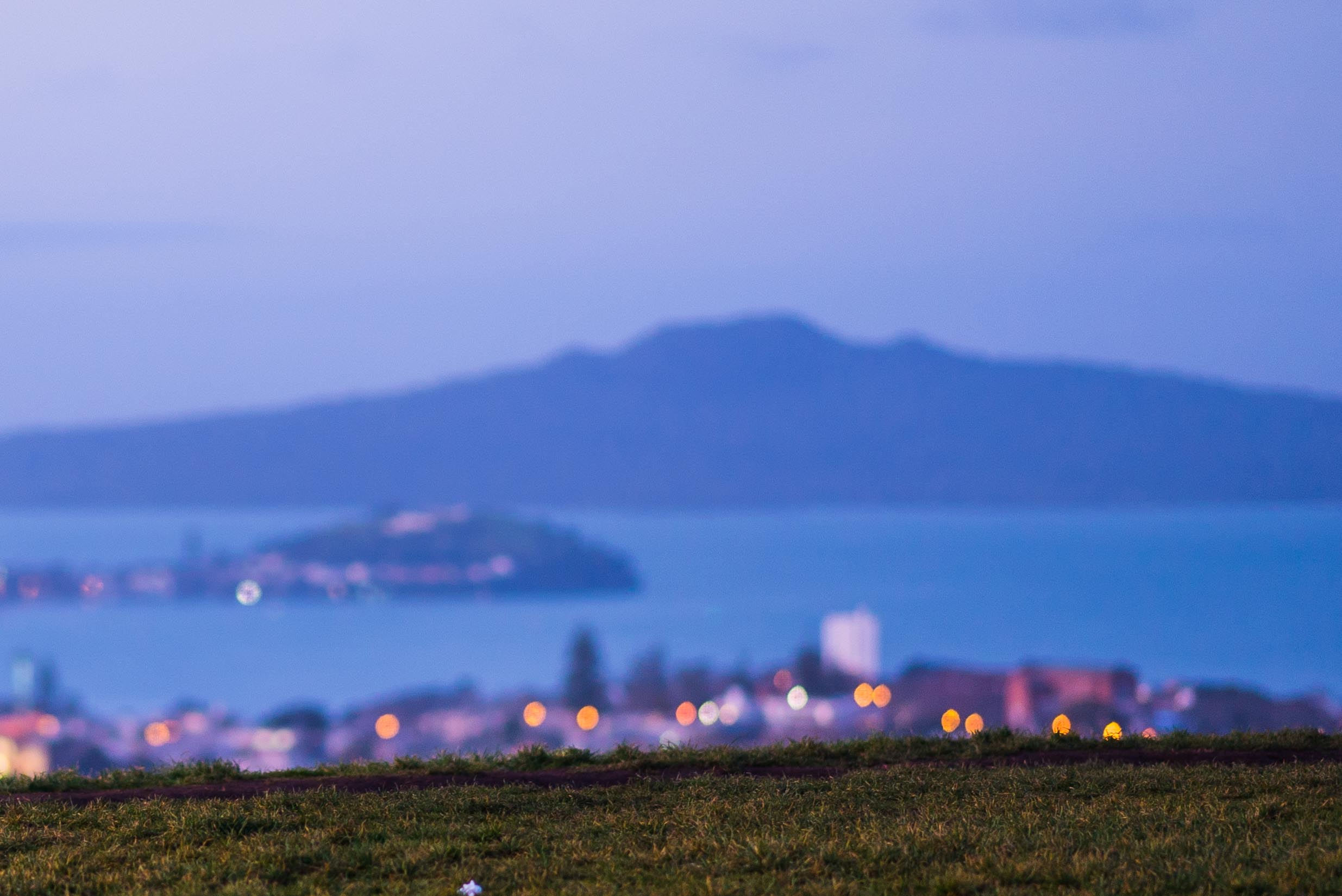 Trip to Mt Eden with Zeiss Sonnar T* 135mm f/1.8 ZA